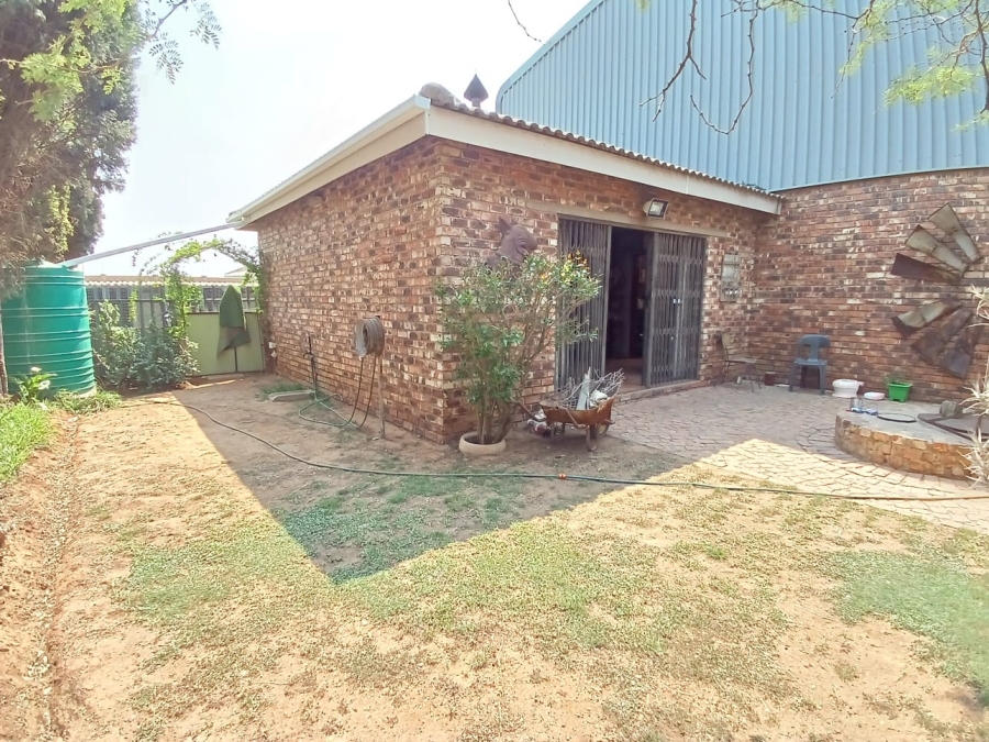 Commercial Property for Sale in Vaalpark Free State